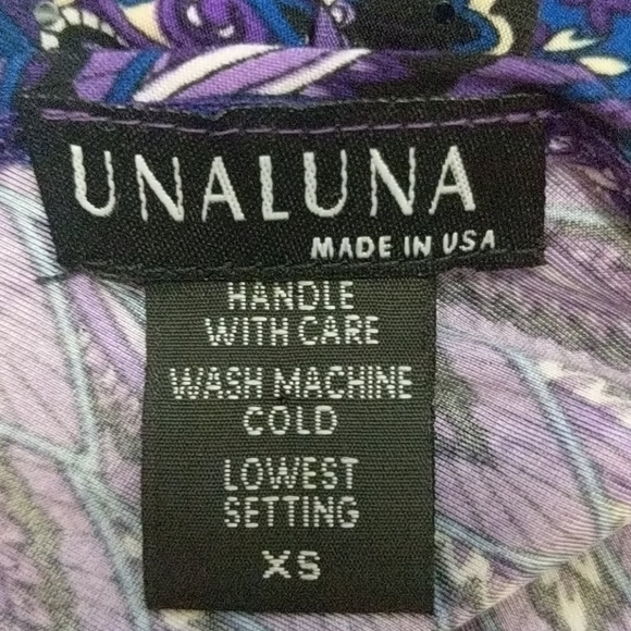 Beautiful purple patterned open back top - Picture 4 of 4